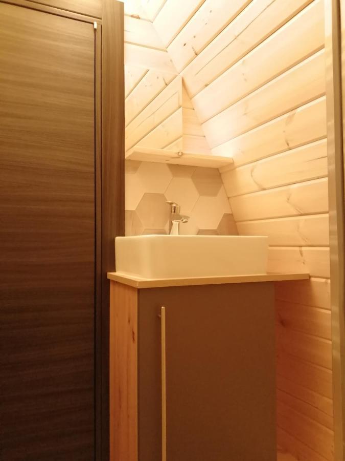 Le Domaine De Pivette Chambre Climatisee Et Insolite Avec Terrasse Privative อาวร็องช์ ภายนอก รูปภาพ