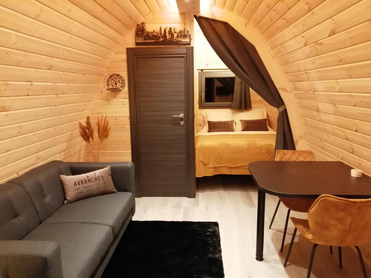 Le Domaine De Pivette Chambre Climatisee Et Insolite Avec Terrasse Privative อาวร็องช์ ภายนอก รูปภาพ