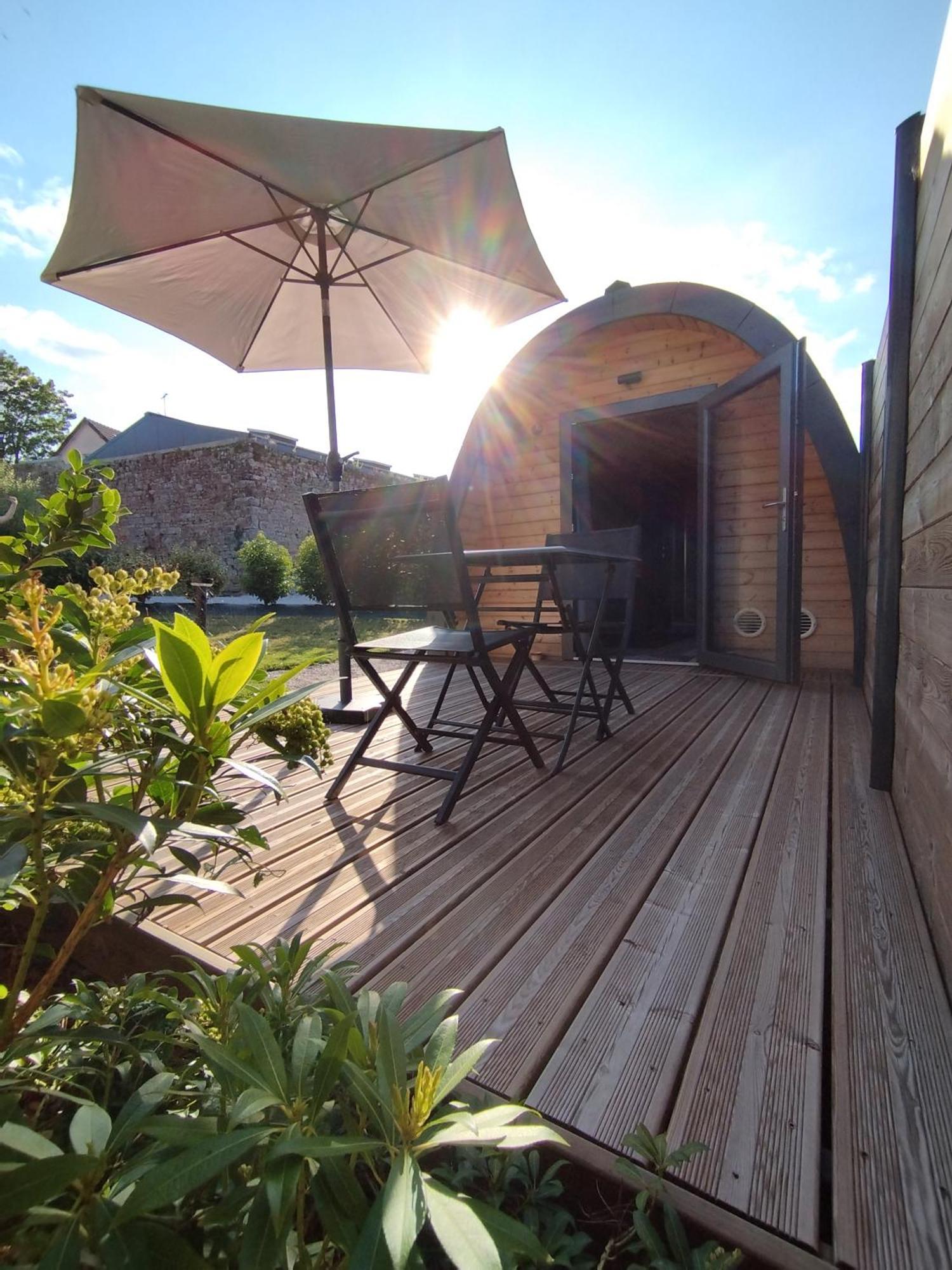 Le Domaine De Pivette Chambre Climatisee Et Insolite Avec Terrasse Privative อาวร็องช์ ภายนอก รูปภาพ